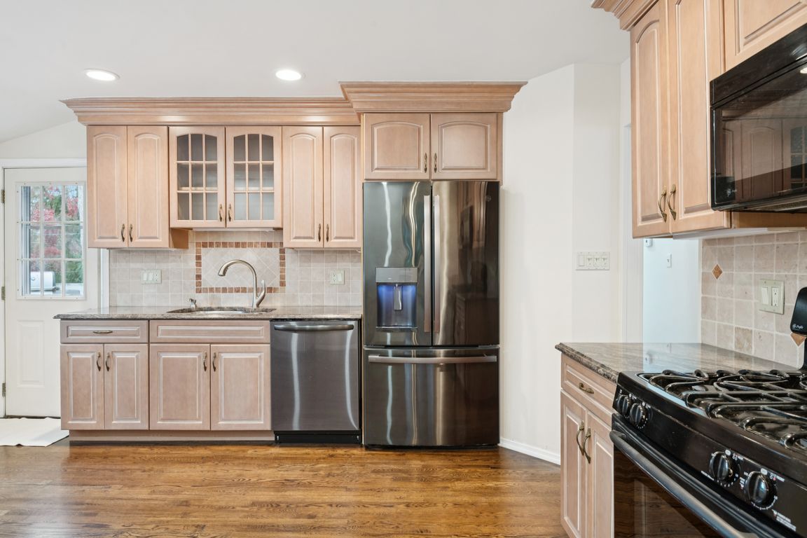 next background image