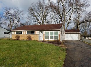 1933 Westwood Dr, Twinsburg, OH 44087
