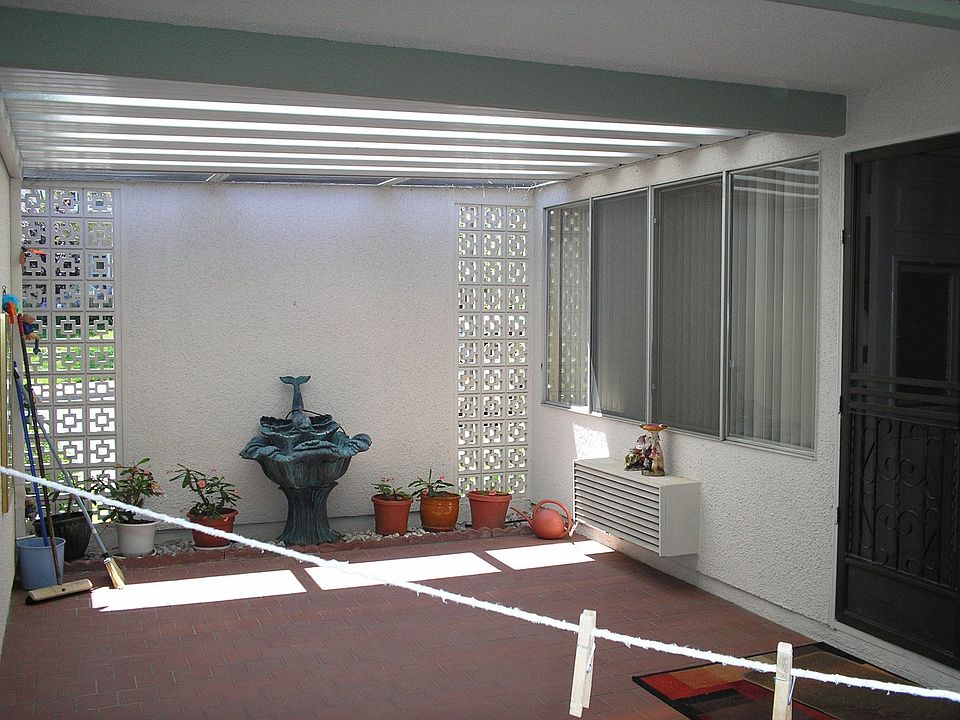 2nd image of 362 Avenida Castilla Unit A