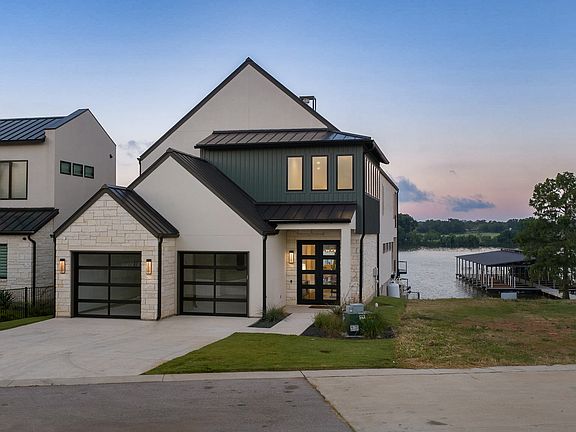 3rd image of 144 Riverfront Ln