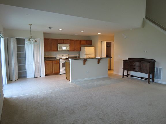 5th image of 2064 Portcastle Cir