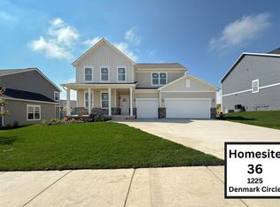 1225 Denmark Cir #36, Oregon, WI 53575