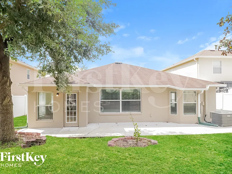 18416 Cypress Bay Pkwy — Photo 14