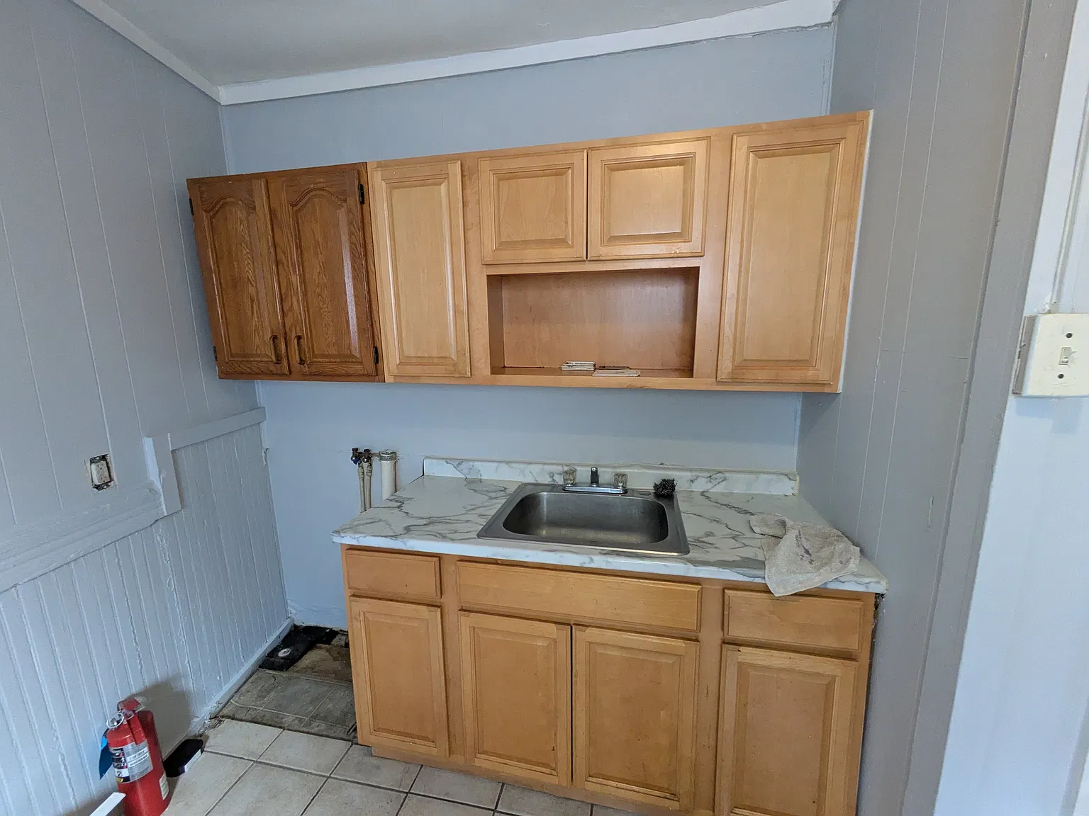 219 Helen St — Photo 1