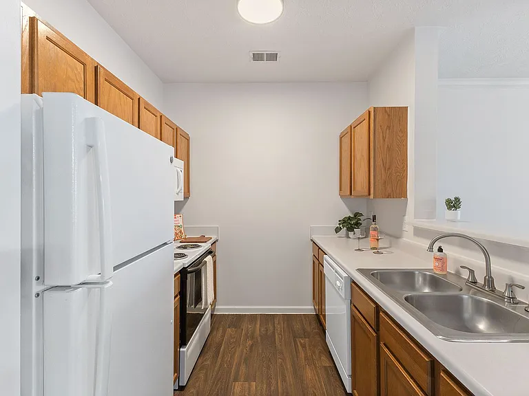 The Heights at Bridgewater — Photo 19