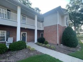2225 Locksley Woods Dr, Greenville, NC