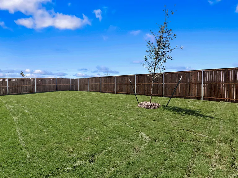 2209 Marshall Dr — Photo 23