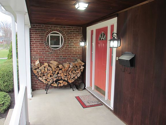 2nd image of 7100 Glenellyn Dr