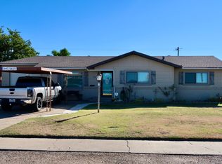 2413 W 20th St, Plainview, TX 79072