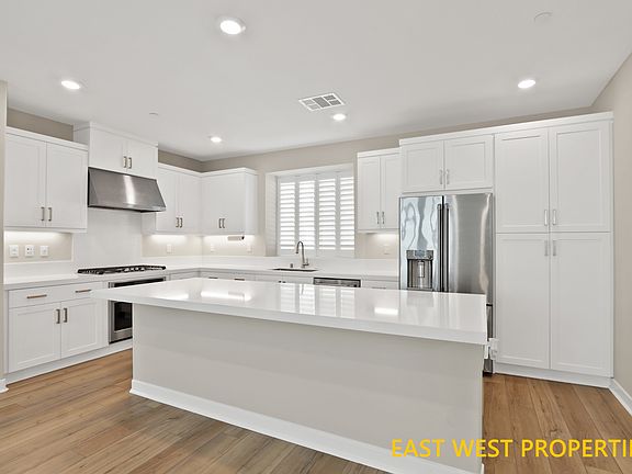 3rd image of 25 Stetson Way