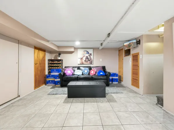 87 Sherman Place image 21 of 37