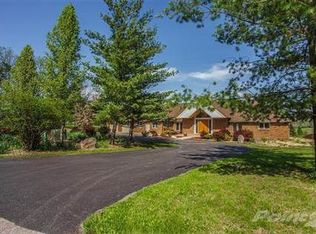 3444 Hillshire Ct, Ypsilanti, MI 48198