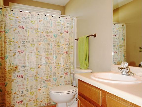 2nd Bathroom