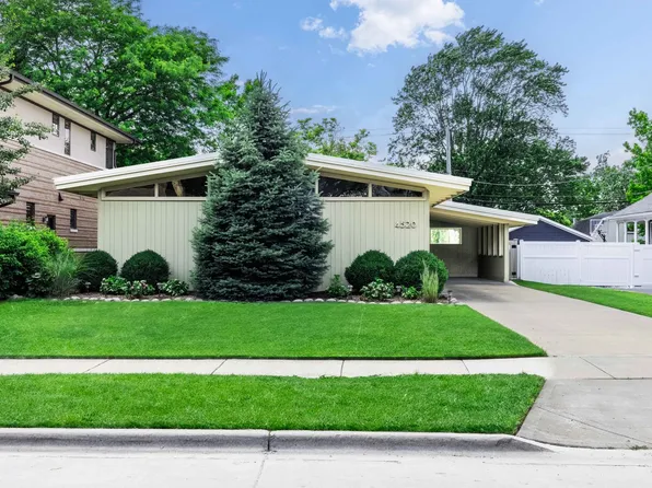 4520 Lawn Ave, Western Springs, IL 60558