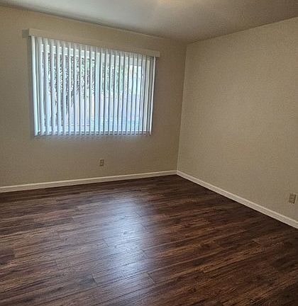 4th image of 2400 Capitola Rd #B