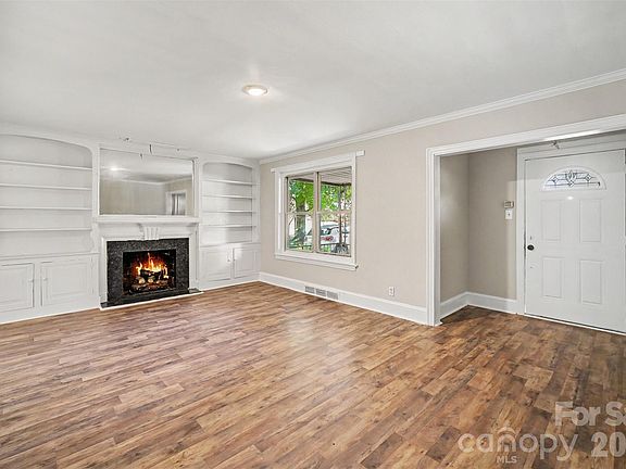 4th image of 624 Margaret Dr