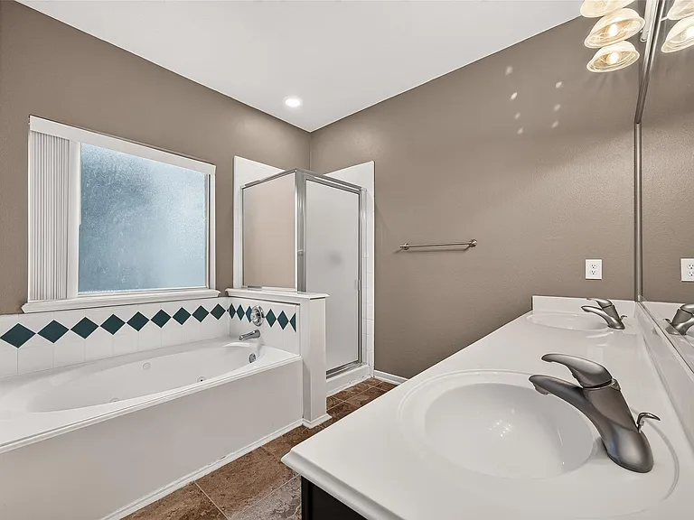 14402 Barker Pelican Ct — Photo 31