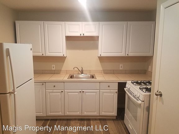 3rd image of 37 Bridgeman St #1