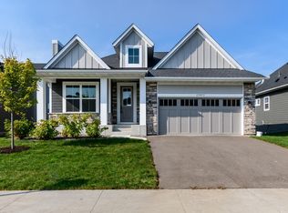 17977 Gresford Ln, Lakeville, MN 55044