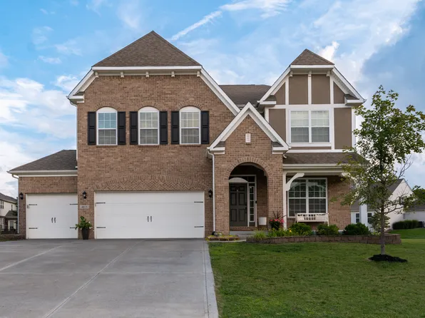 4035 Peterman Ct, Greenwood, IN 46142