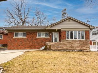39 Bland Ave, Hamilton, ON L8G 3R2