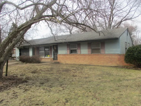 1810 Wisteria Rd, Rockford, IL 61107