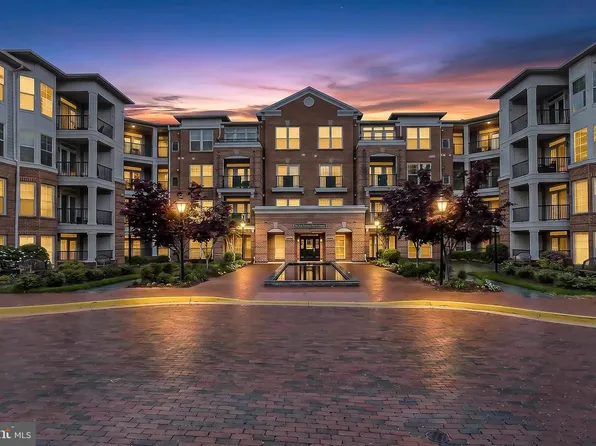 2903 Saintsbury Plz APT 203, Fairfax, VA 22031