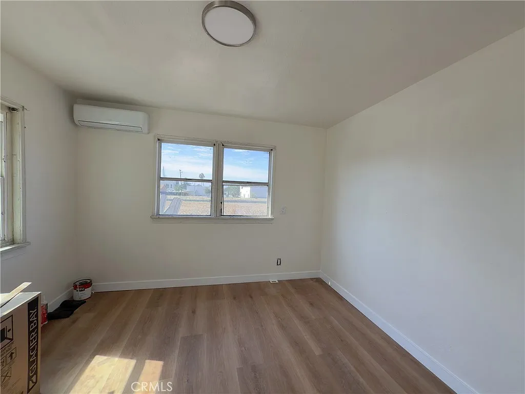 2 bed, 800 sqft, $1,950 — Photo 3