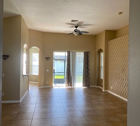 4th image of 8717 Sandy Plains Dr