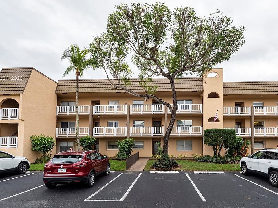 1st image of 9310 Sunrise Lakes Blvd APT 107