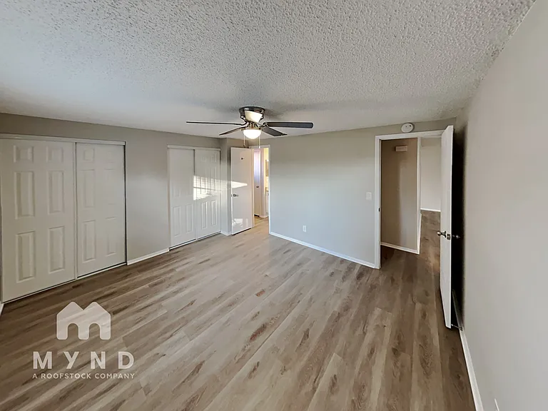 7606 Woodland Oaks Ct — Photo 7