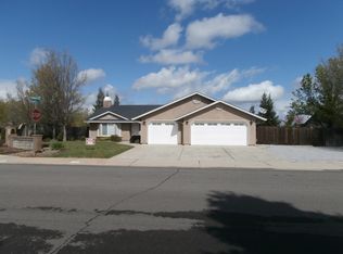 2750 Galaxy Way, Redding, CA 96002