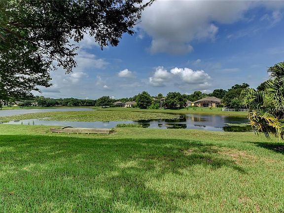 2nd image of 167 Crystal Oak Dr