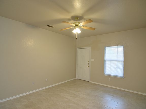 5th image of 313 Janelle Dr APT A