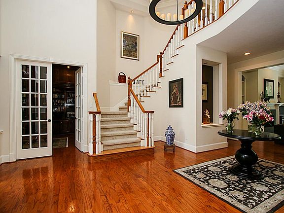4th image of 11721 Forest Glen St