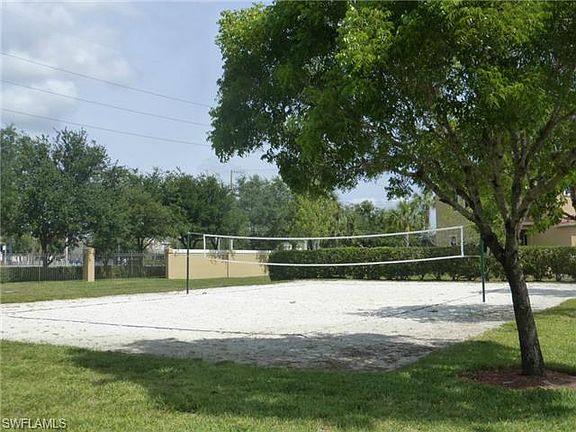 3rd image of 7411 Bristol Cir