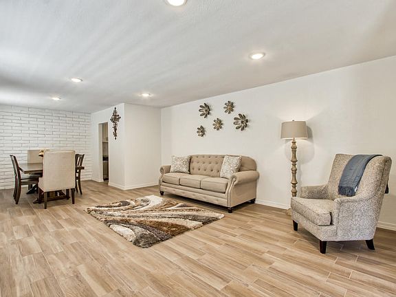 2nd image of 10113 Camwood Dr