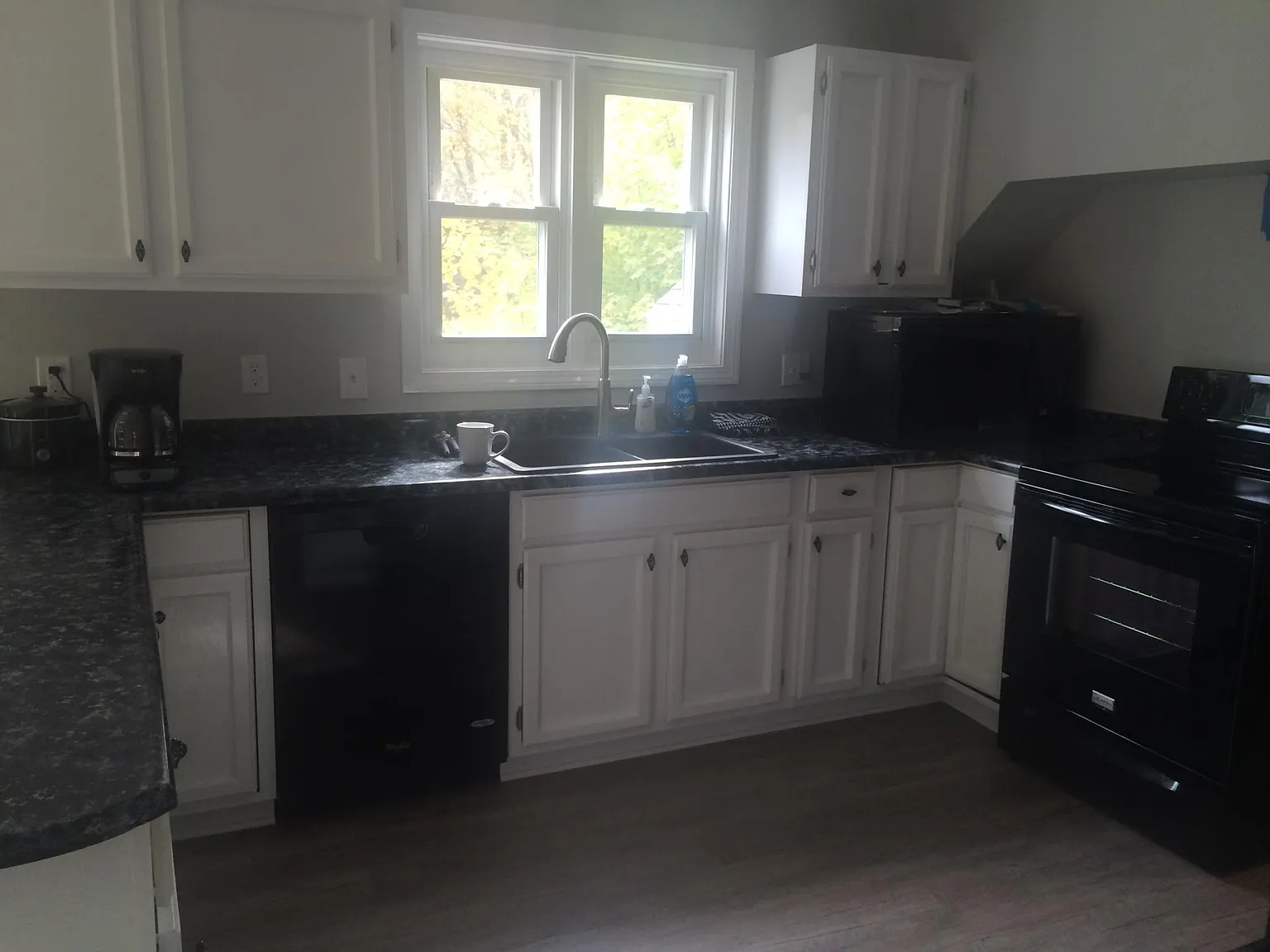 10 Beehive Dr — Photo 1