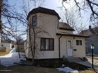 408 Markley Ave S, Thief River Falls, MN 56701