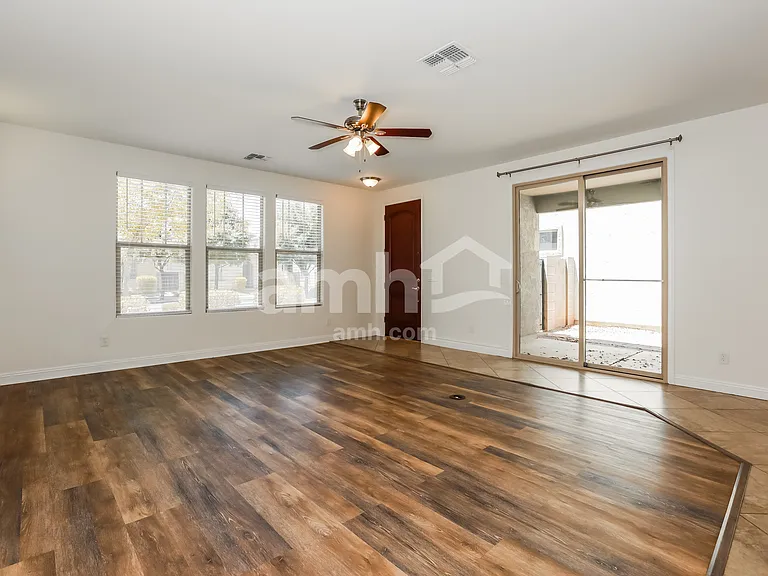 3470 E Orchid Ln — Photo 7