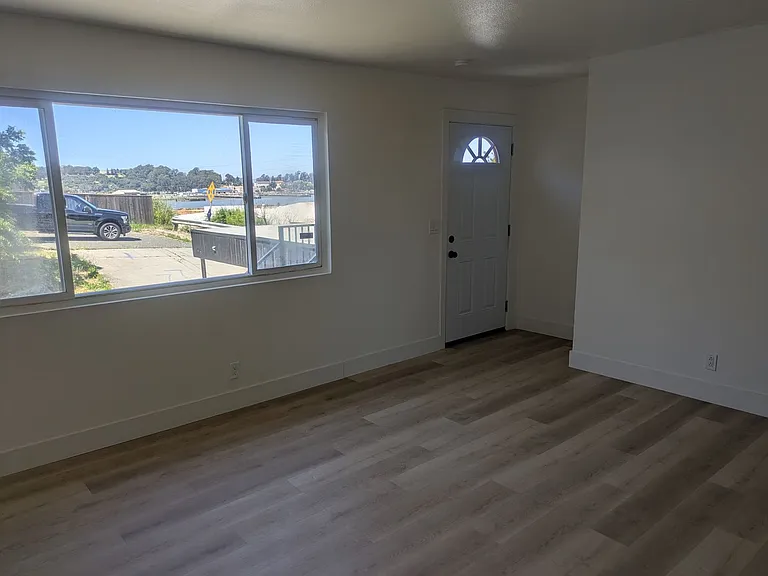 478 Porter St — Photo 19