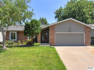 15270 Cuming St, Omaha, NE 68154