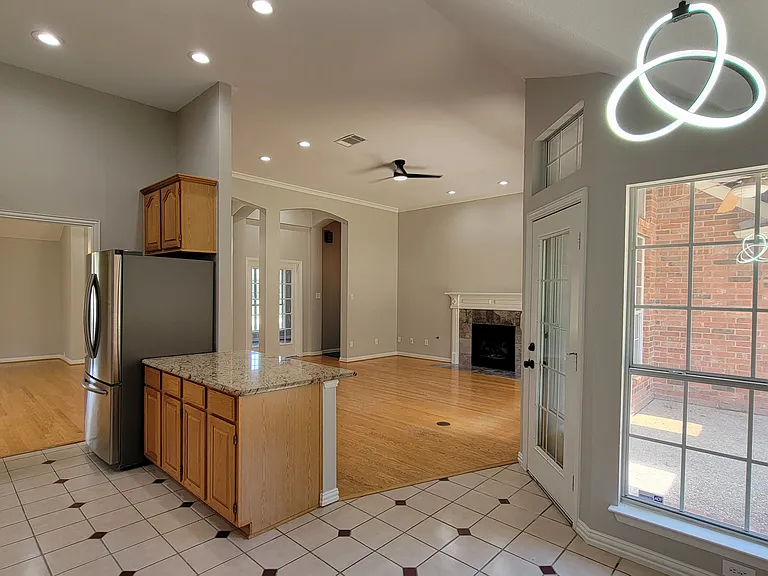 9726 Windy Hollow Dr — Photo 13