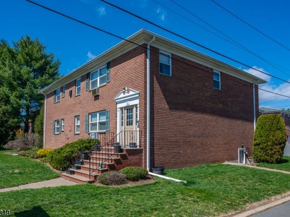 22 Knox Ter APT 2A