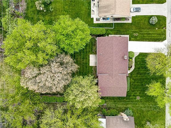 5th image of 7347 Brandtvista Ave