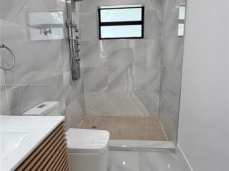 12615 N Miami Ave — Photo 39
