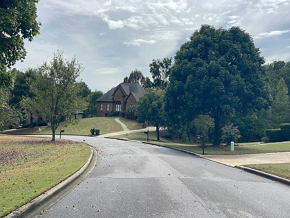 4th image of 364 Deer Ridge Ln