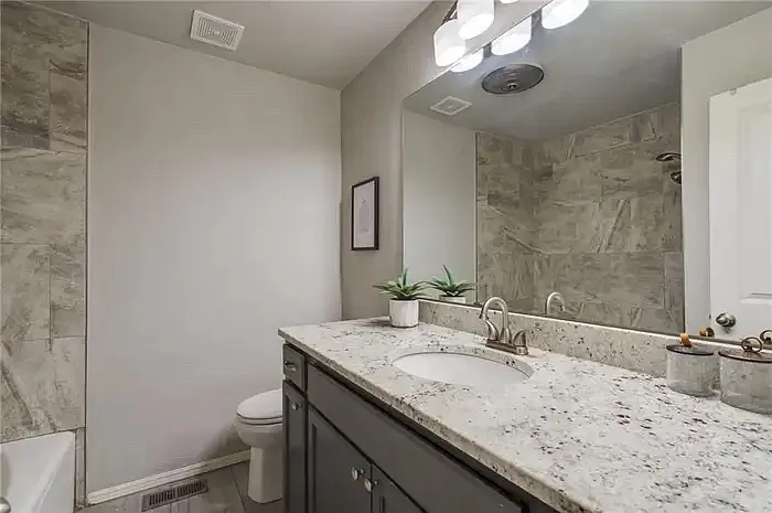 1501 Carlton Way — Photo 20