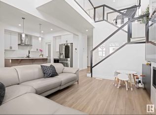 8768 Carson Way SW, Edmonton, AB T6W4M3