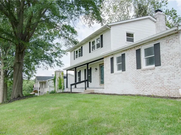 8586 Glennridge Ave NW, Clinton, OH 44216